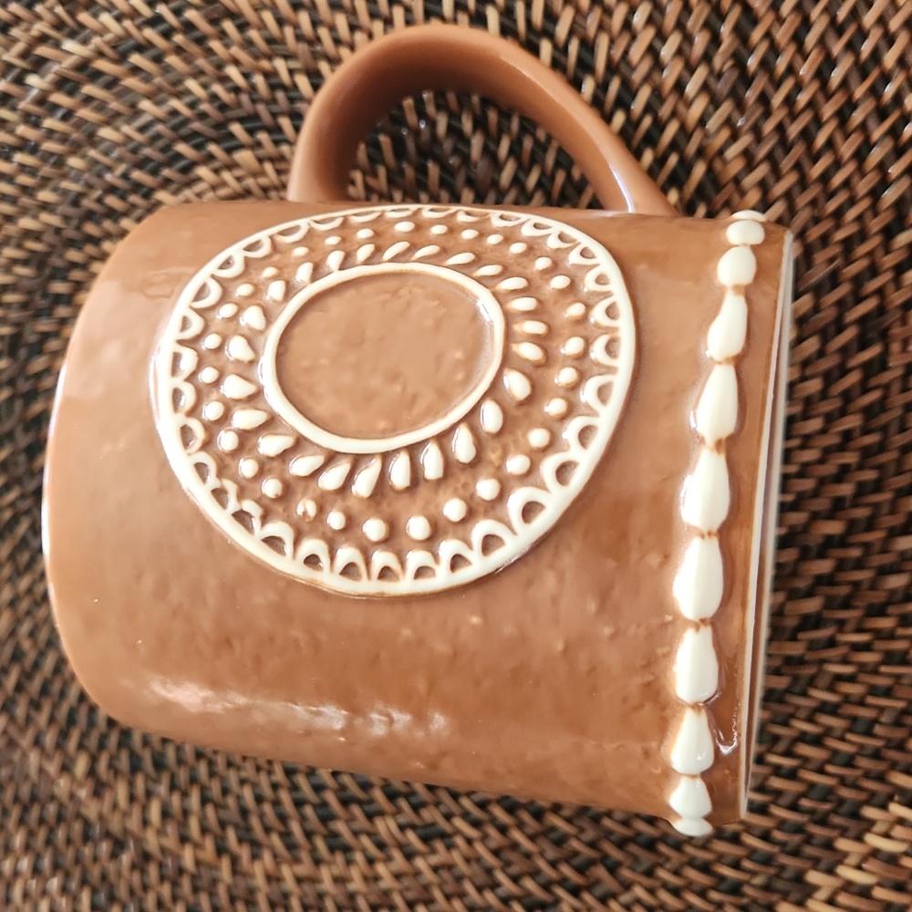 Pottery Barn, Gingerbread Brown & White Ceramic Mug letter "O" NWT - Picture 2 of 16